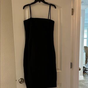 Sky Elegant Black Mini Dress